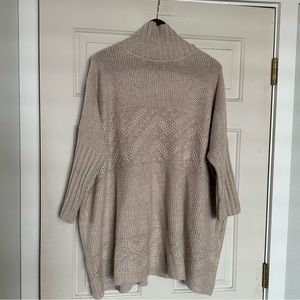 Love stitch Long Tunic Cowl Neck Cream‎ Sweater M/L 3/4 Sleeve